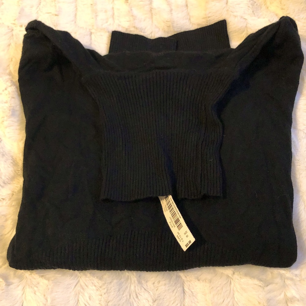 White & Black Turtle neck✨